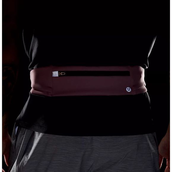 🍋LULULEMON ATHLETICA | Fast and Free Running Belt in Vintage Mauve - Picture 6 of 9